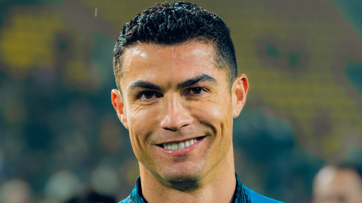 Ronaldo's Penalty and Mane's Magic Propel Al Nassr Forward